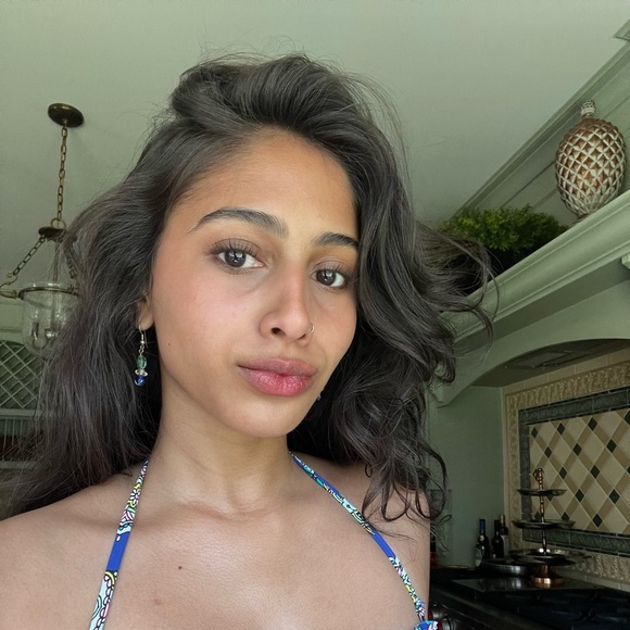 wearsbymaya
